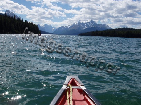 Maligne Lake